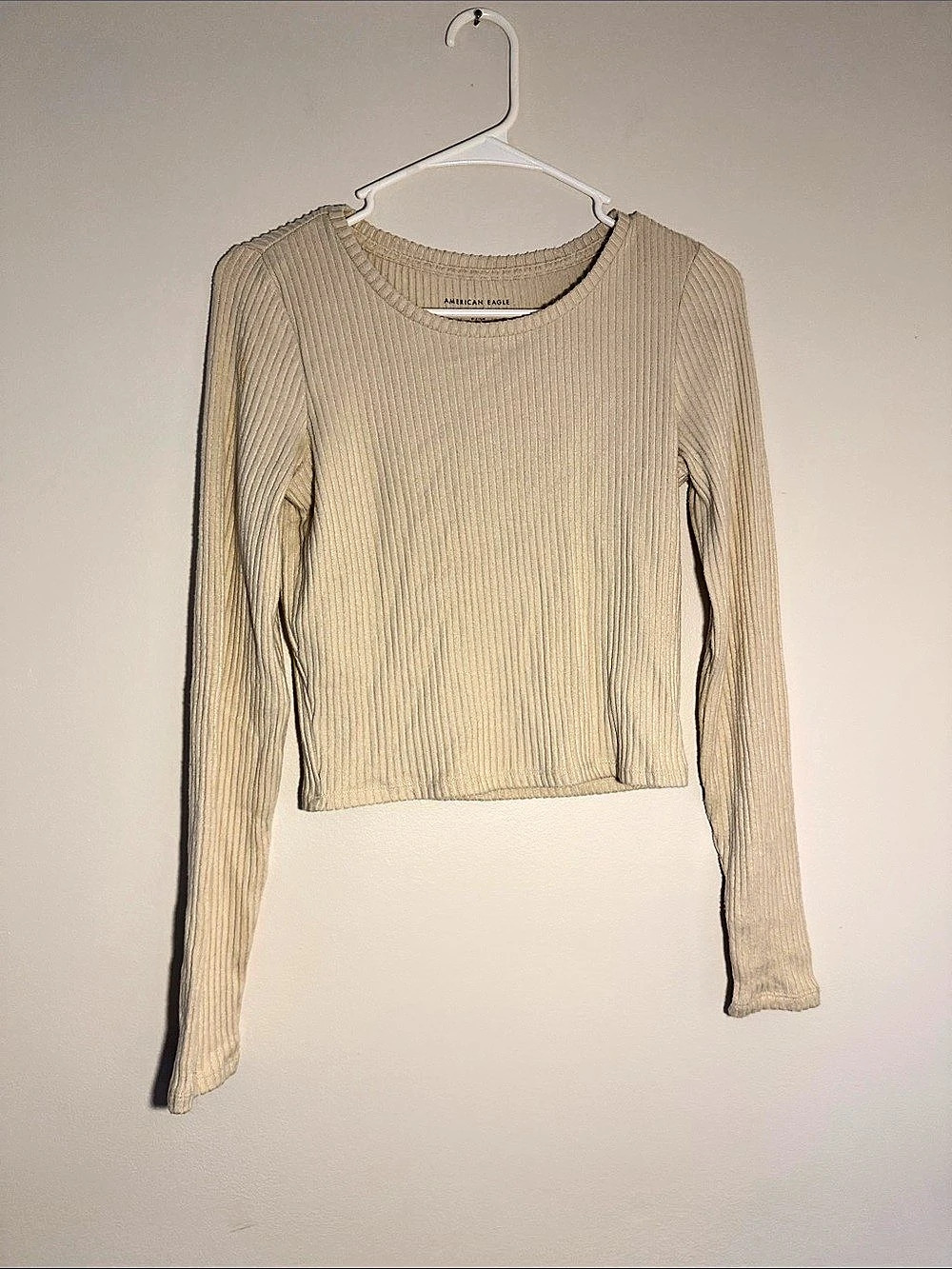 American Eagle Striped Ribbed Sweater in Beige cream Size Small Like New